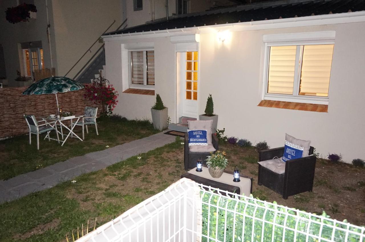 Maison De Standing Avec Jardin A 200m De La *